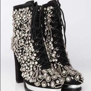 Azalea Wang Star Studded Black Chunky Booties size 6